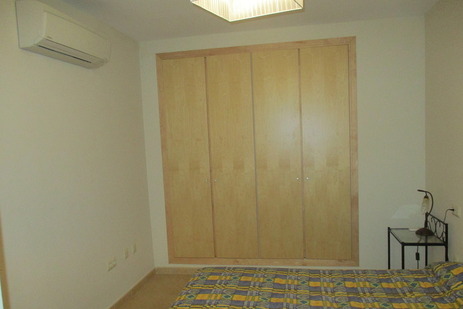 Dormitorio principal con armario empotrado, Apartamento Costa Peñiscola, Peñiscola